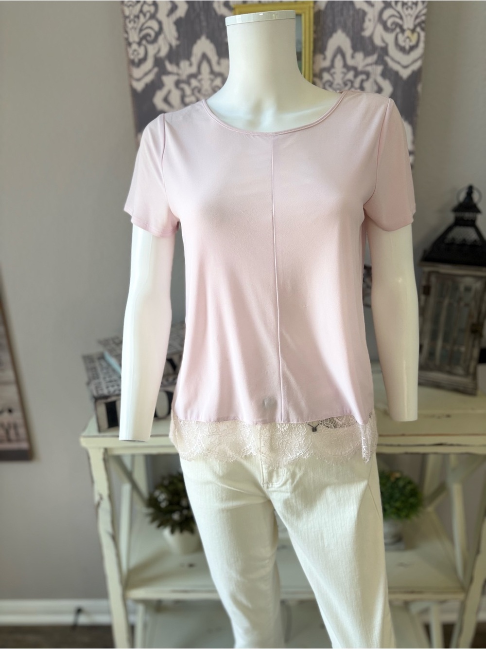 CeCe Light Pink Short Sleeve Lace-Hem Tee